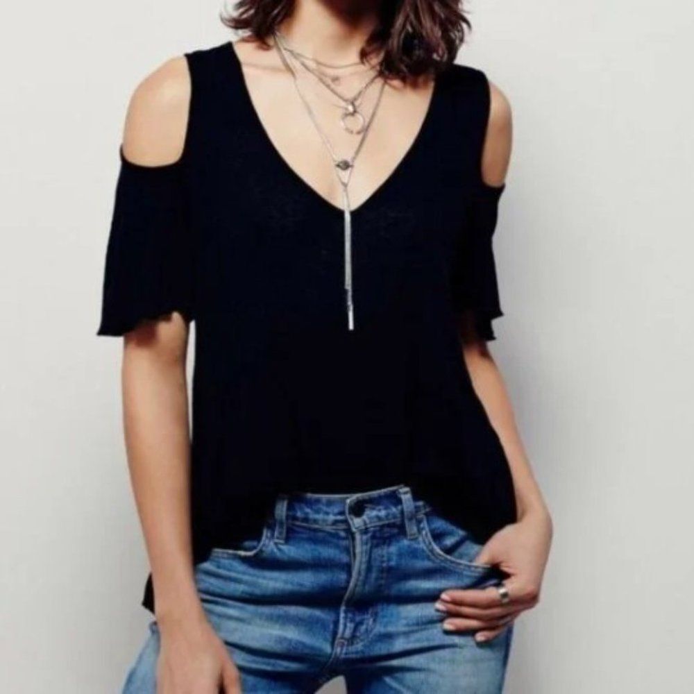 Free People  Bittersweet Cold Shoulder Tee*Black* XSmall
